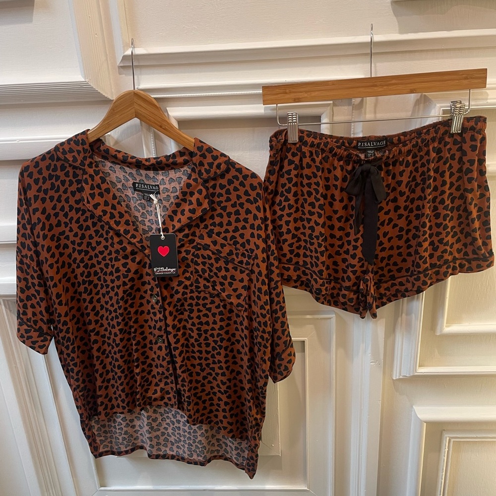 New w tags never worn spotted set